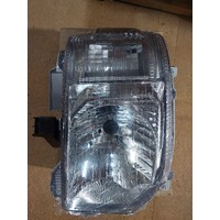 RIGHT HAND AUTO ADJUST HEADLIGHT SUITABLE FOR JAP IMPORT TOYOTA HIACE & COMMUTER FROM 2014 TO 2019